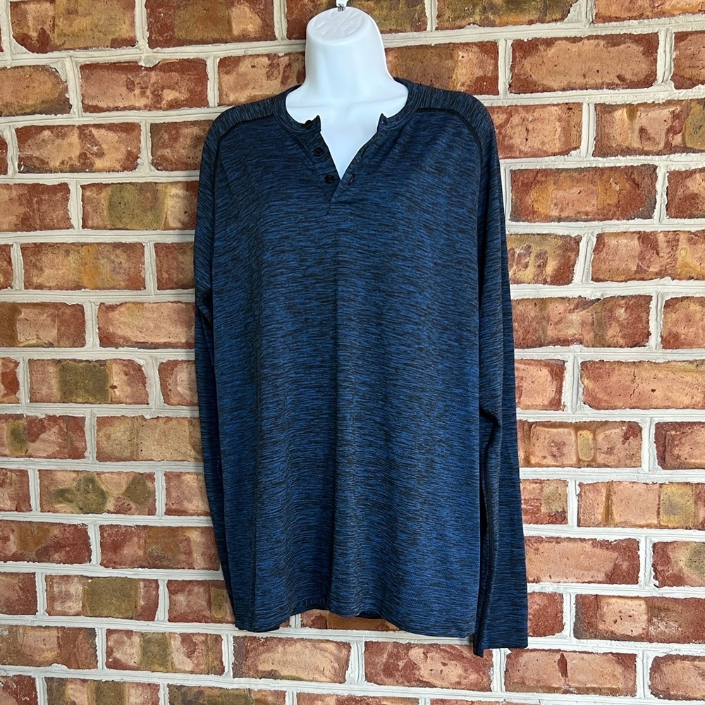 lululemon athletica Navy & Black Heather Long Sleeve Shirt. Large